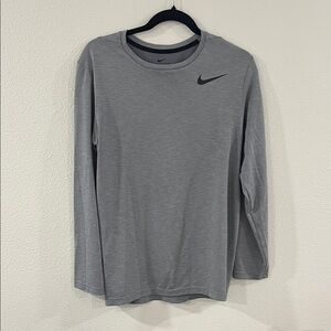 Nike Men's Heather Gray Long Sleeve Tee